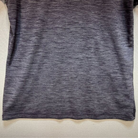 Under Armour Women V-Neck T-Shirt Medium Gray  Short Sleeve Activewear Heat Gear - Picture 10 of 11